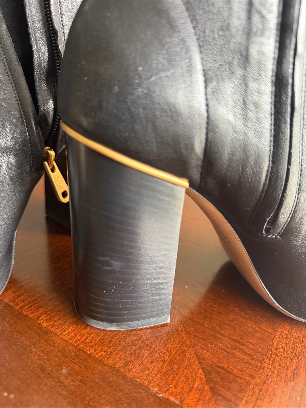 Chloé
90mm Ambre ankle boots
Ankle Boots with Gold Trim NWT size 40 or 9.5 - Picture 12 of 13